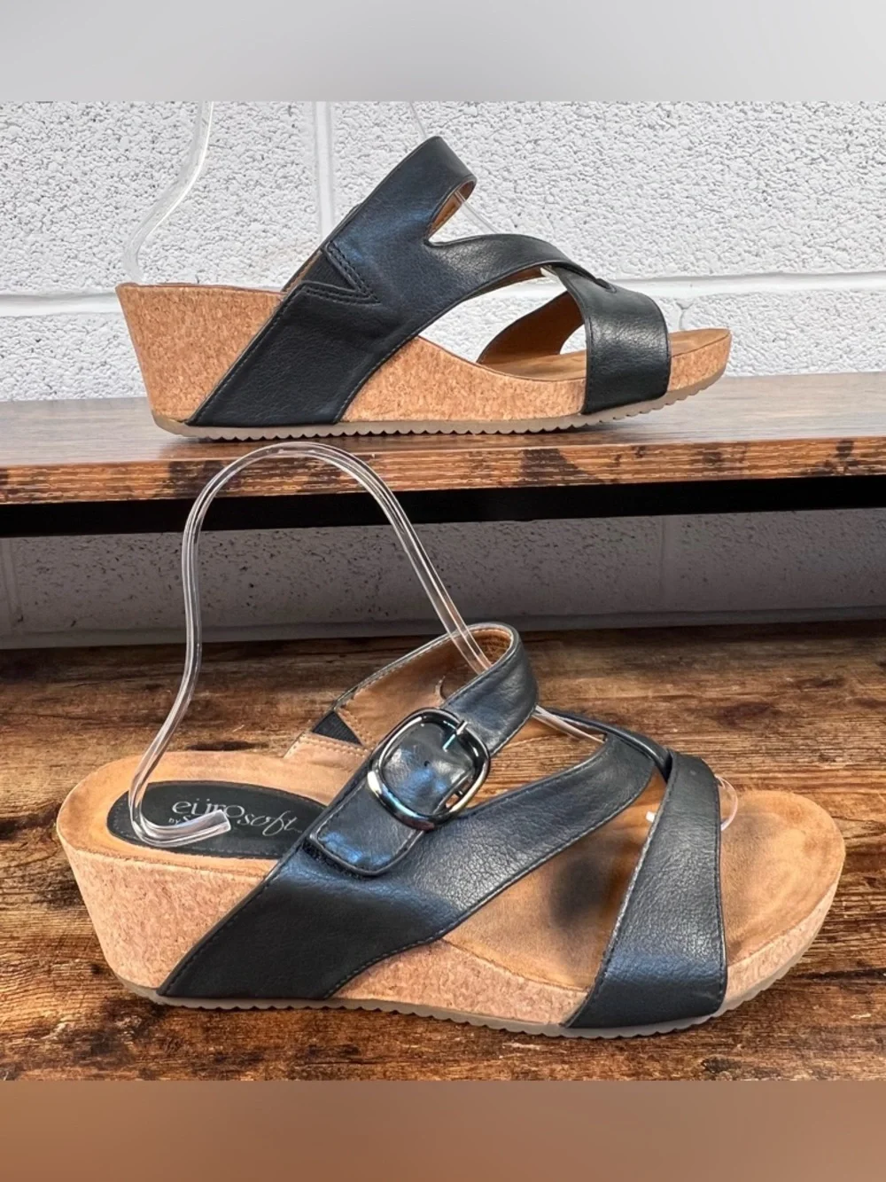 EuroSoft Sandals Emrie Cork Wedge Black Faux Leather Thong Toe Casual Women's 9 - Picture 6 of 11